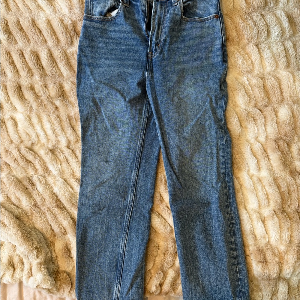 Abercrombie & Fitch Women's Straight Leg Jeans in Blue